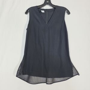 Akris Punto Minimalist net accent V neck sleeveless top